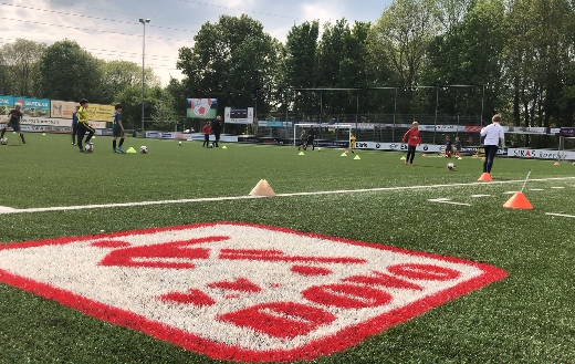 Vallei Auto Groep breidt sponsoring bij voetbalvereniging DOVO uit